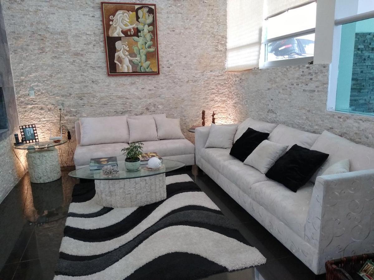 Habitacion Matrimonial Con Cama Y Sofa Para Cuatro Personas Tlaxcalancingo 외부 사진